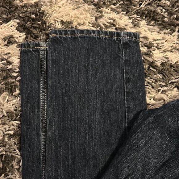 Blue Levi 505 Jeans - Picture 2 of 7